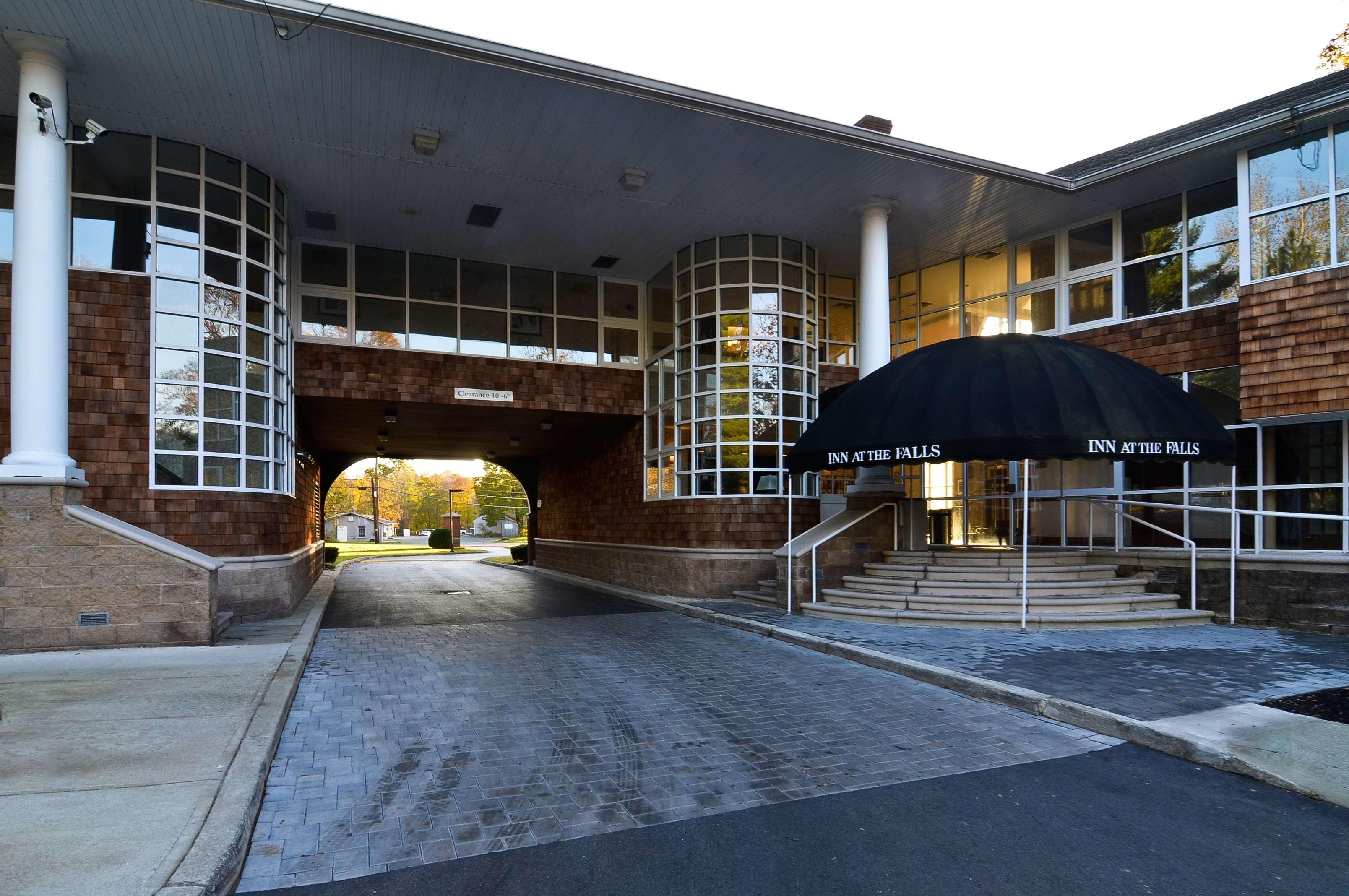 Best Western Plus The Inn & Suites At The Falls Poughkeepsie Exterior photo